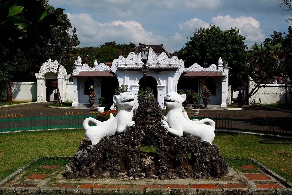 Keraton Kasepuhan, tempat wisata sejarah di Cirebon